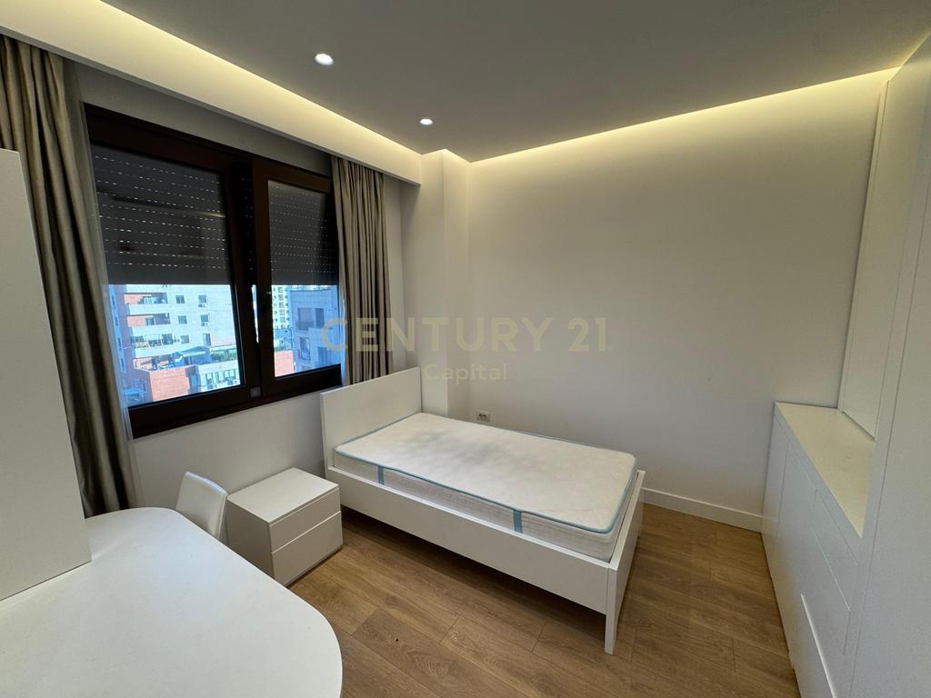 🌟 Modern &amp; Luxurious Duplex for Rent – Barricades Street, Tirana