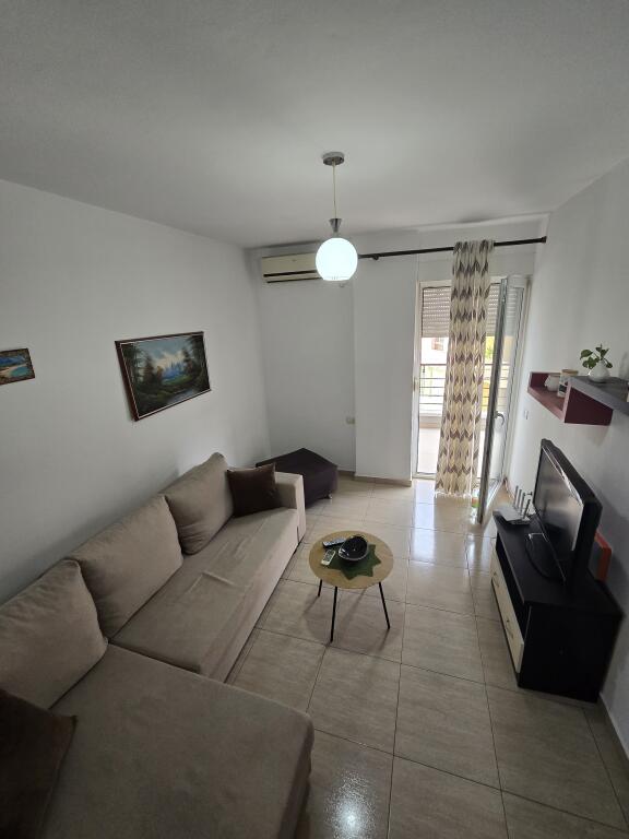 Apartament 1+1 me Qira Ambasda Amerikane