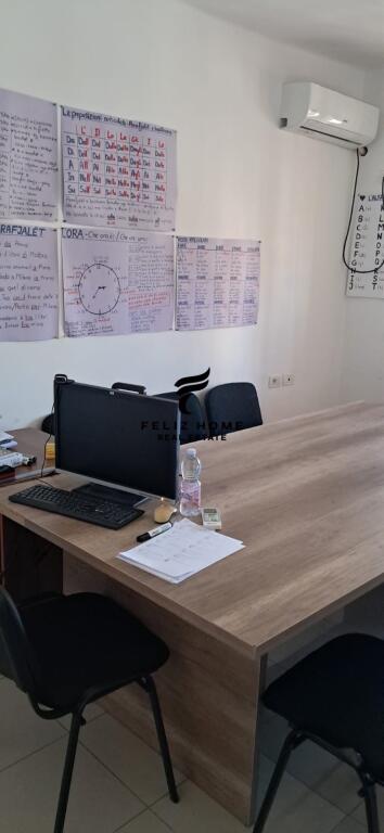 ZYRE ME QERA 70M2 21 DHJETORI 900 EURO