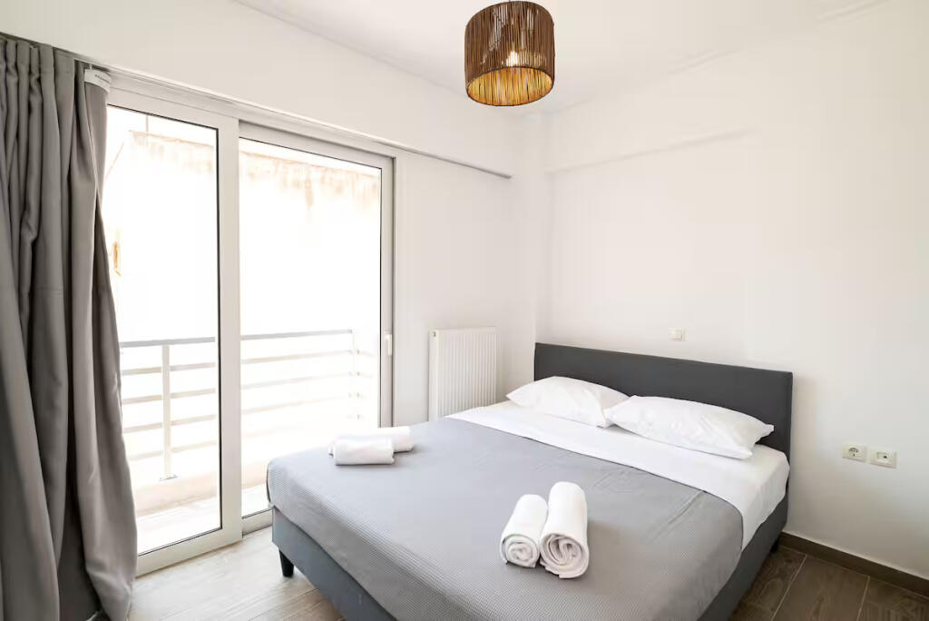 Appartamento in Affitto 2+1+2 a Xhamllik (ID B2201443) Tirana
