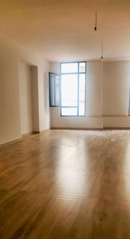 BUSINESS PREMISES / OFFICE IN THE CENTER OF TIRANA FOR RENT!
