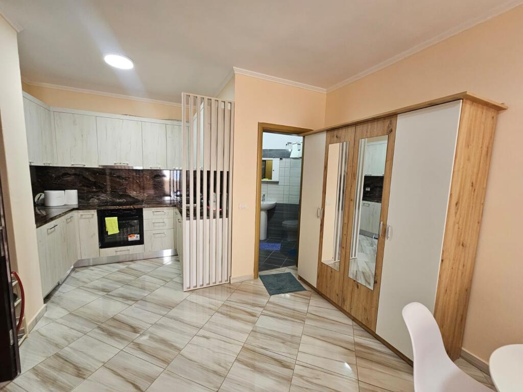 APARTAMENT STUDIO NË SHITJE, SHKEMBI KAVAJES