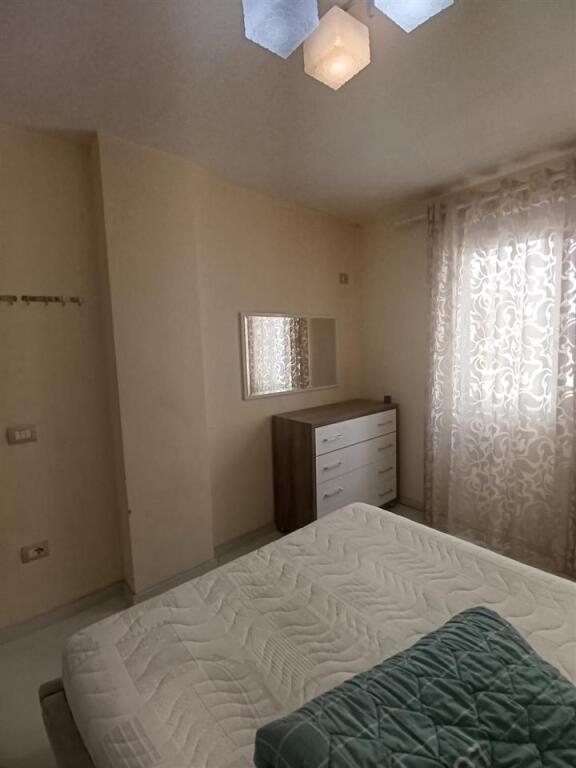 AFFITTASI 1+1 LAGO ASCIUTTO 500 EURO