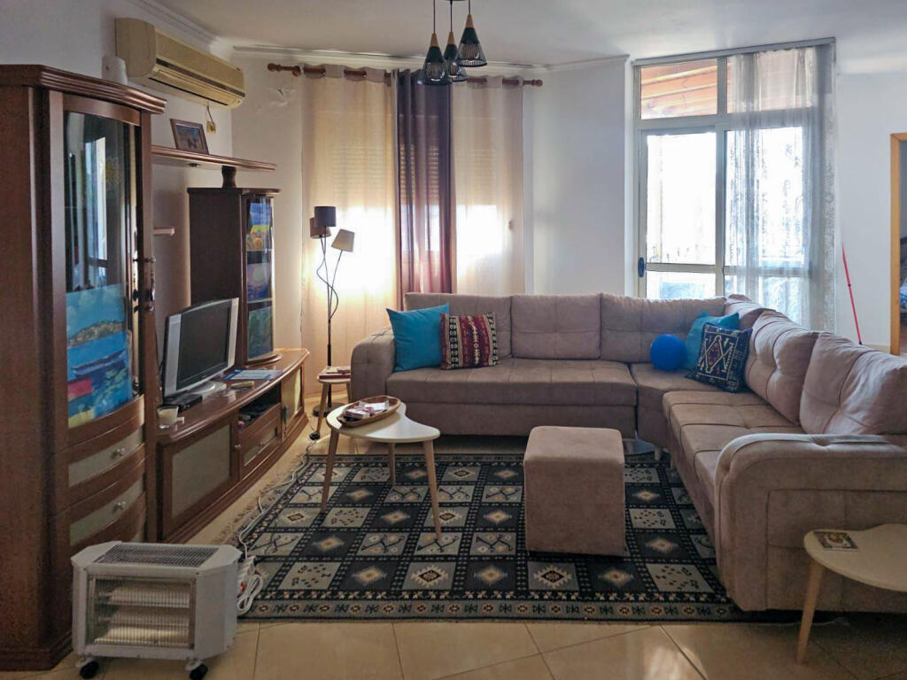 APARTMENT 2+1 FOR RENT ON BARRIKADAVE STREET!