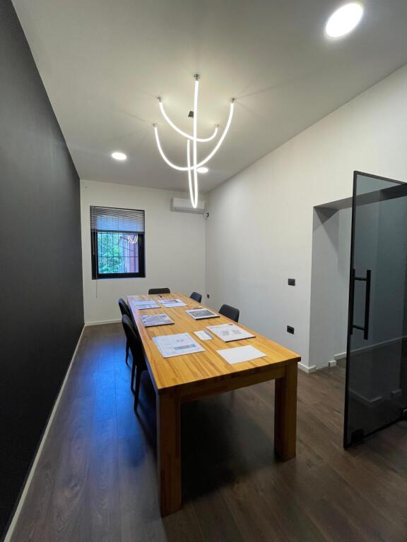 OFFICE FOR RENT IN BLLOK!