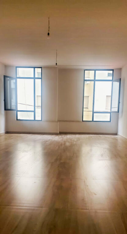 BUSINESS PREMISES / OFFICE IN THE CENTER OF TIRANA FOR RENT!