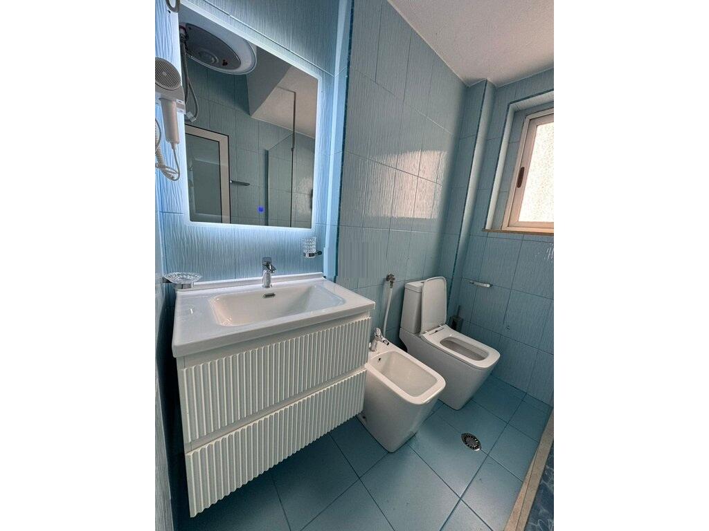 Apartament Modern me Qira – Rruga e Durrësit, Tiranë