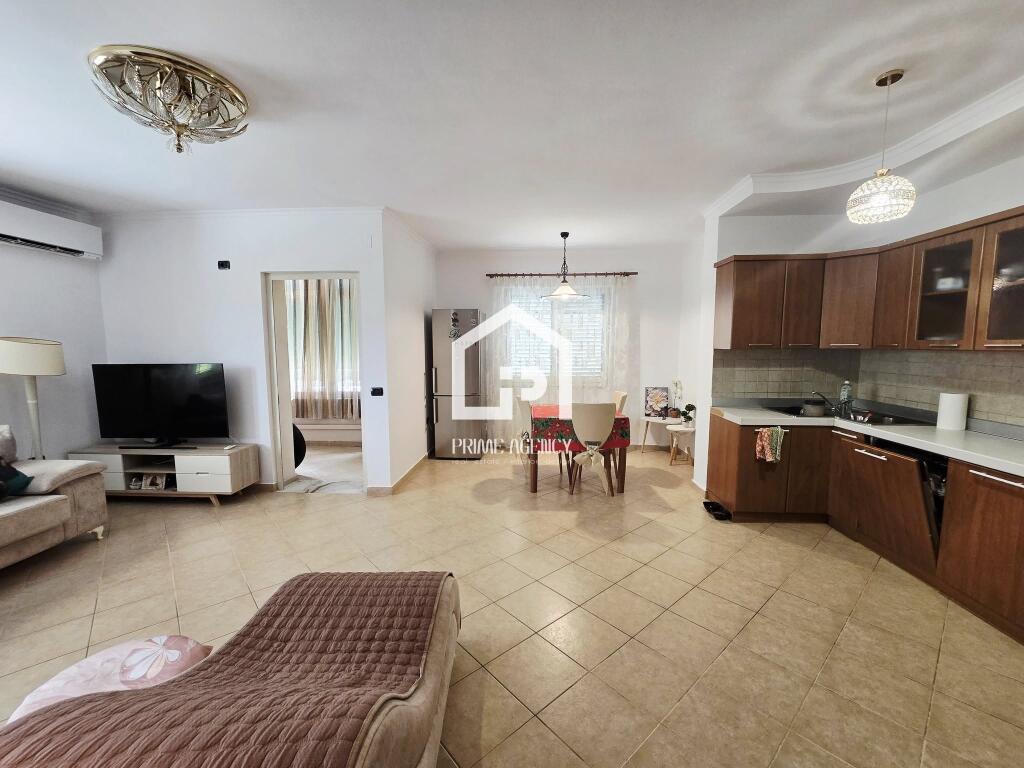 SHITET: SUPER Apartament 2 +1+2/ ZONA : LIQENIT_ PRANE REZ. LAKE VIEW