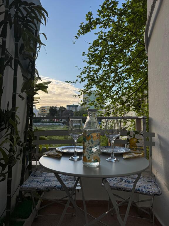 Modern 1+1 Apartment Close to Beach &amp; Bus Station