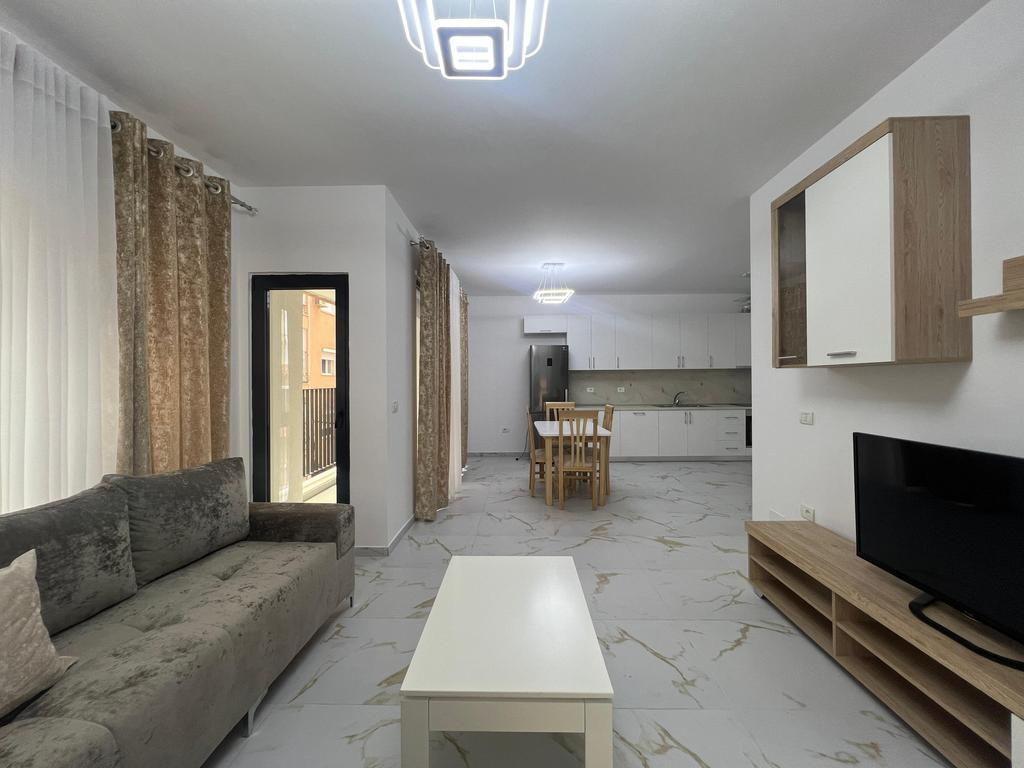 🏡 Affittasi Appartamento 2+1 + Posto Auto – Mercato Elettrico