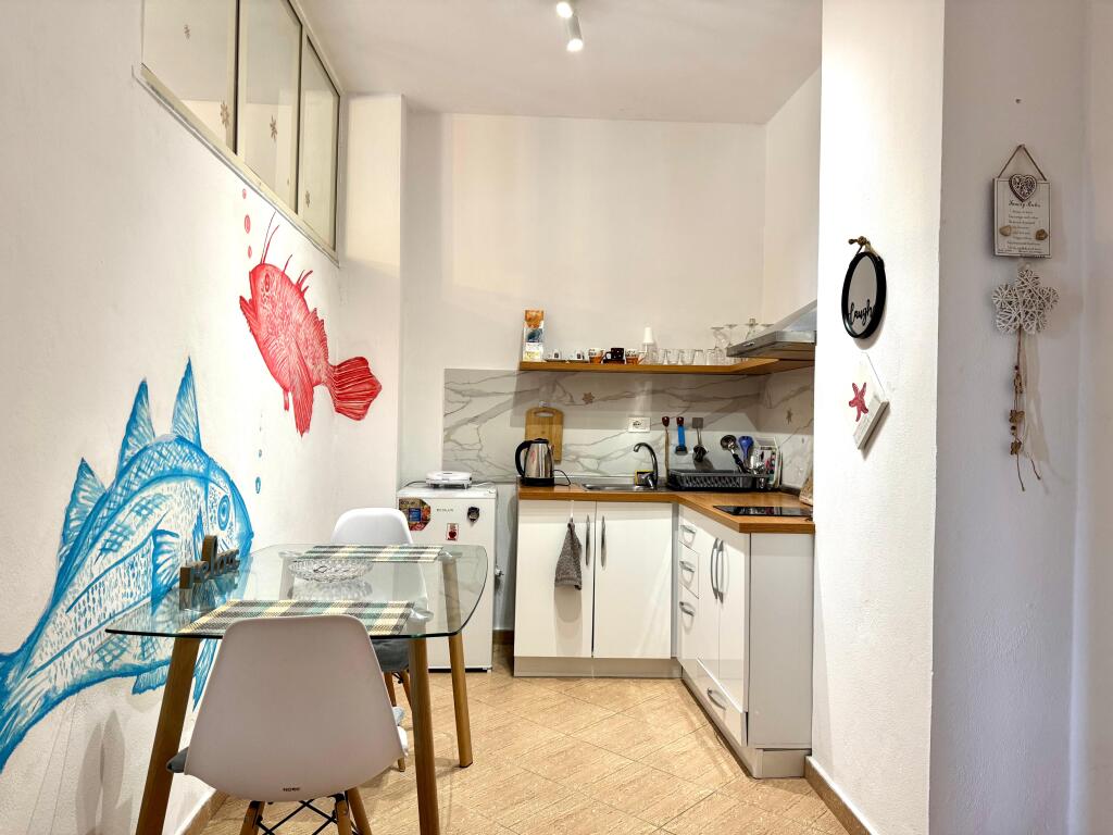 Modern 1+1 Apartment Close to Beach &amp; Bus Station