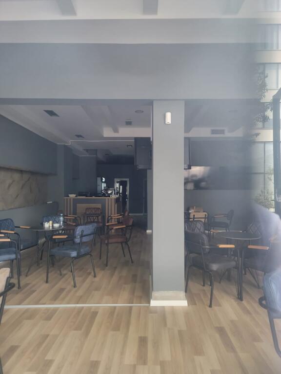 SHOP FOR SALE NEAR SPAK 85M2 370,000 EURO