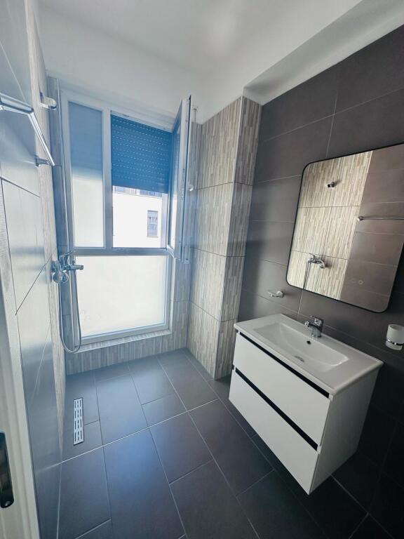 Appartamento in Affitto 2+1+2 Bagni 1 Balcone + 1 Posto Auto