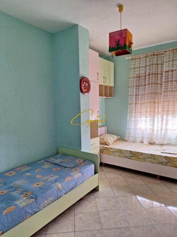 APARTAMENT ME QERA 2+1 ALI DEMI 40.000 LEKE