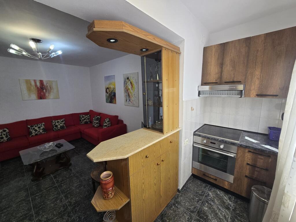 Apartment 1+1 for rent near New Bazaar!