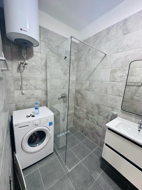 Appartamento in Affitto 2+1+2 Bagni 1 Balcone + 1 Posto Auto