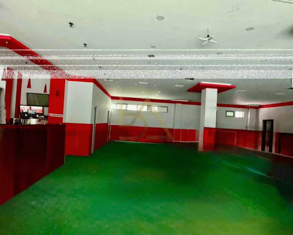 Locale Commerciale in Affitto a Vorë – 1000 €/mese