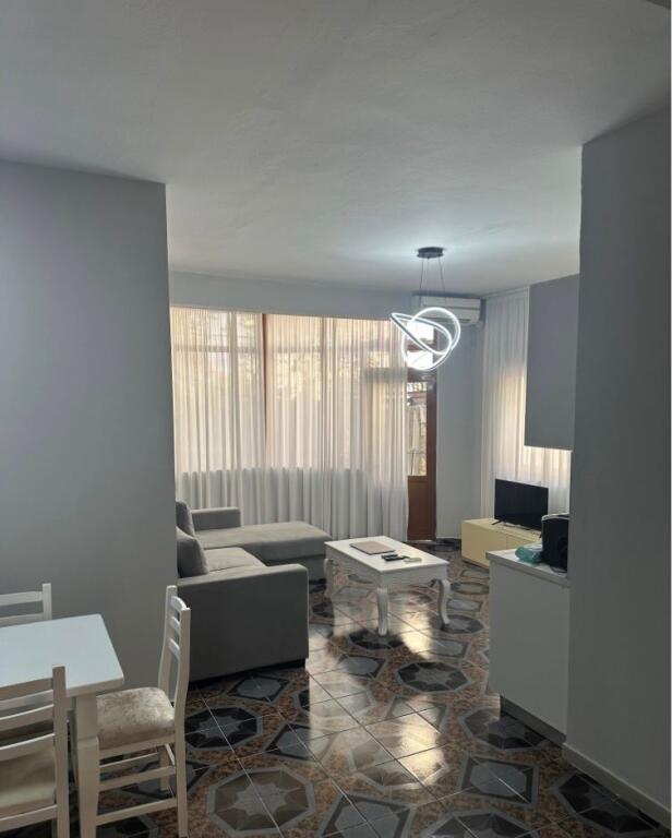 For rent Near globe Kavaja street 2+1