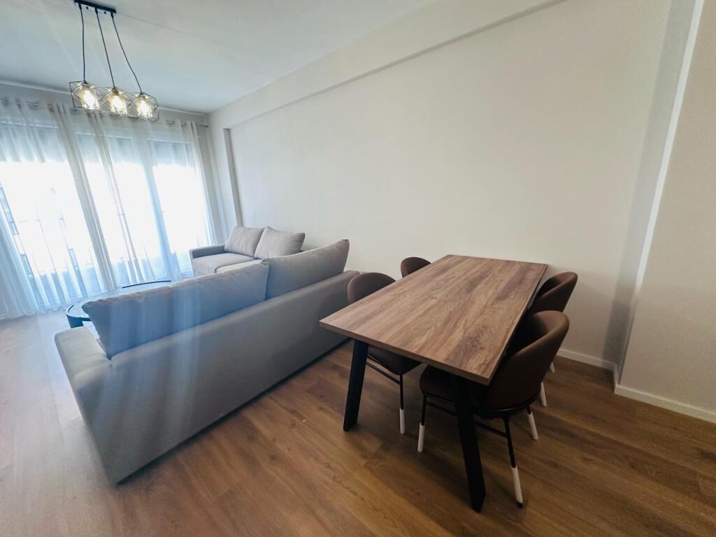 Appartamento in Affitto 2+1+2 Bagni 1 Balcone + 1 Posto Auto