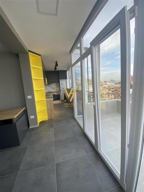 AFFITTA UFFICIO 100 M2 PRESSO IL LICEO ARTISTICO 500 EURO