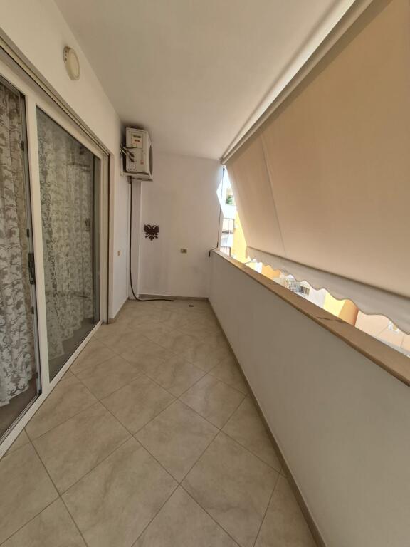Affittasi appartamento 1+1 vicino al Centro in Via "Siri Kodra".