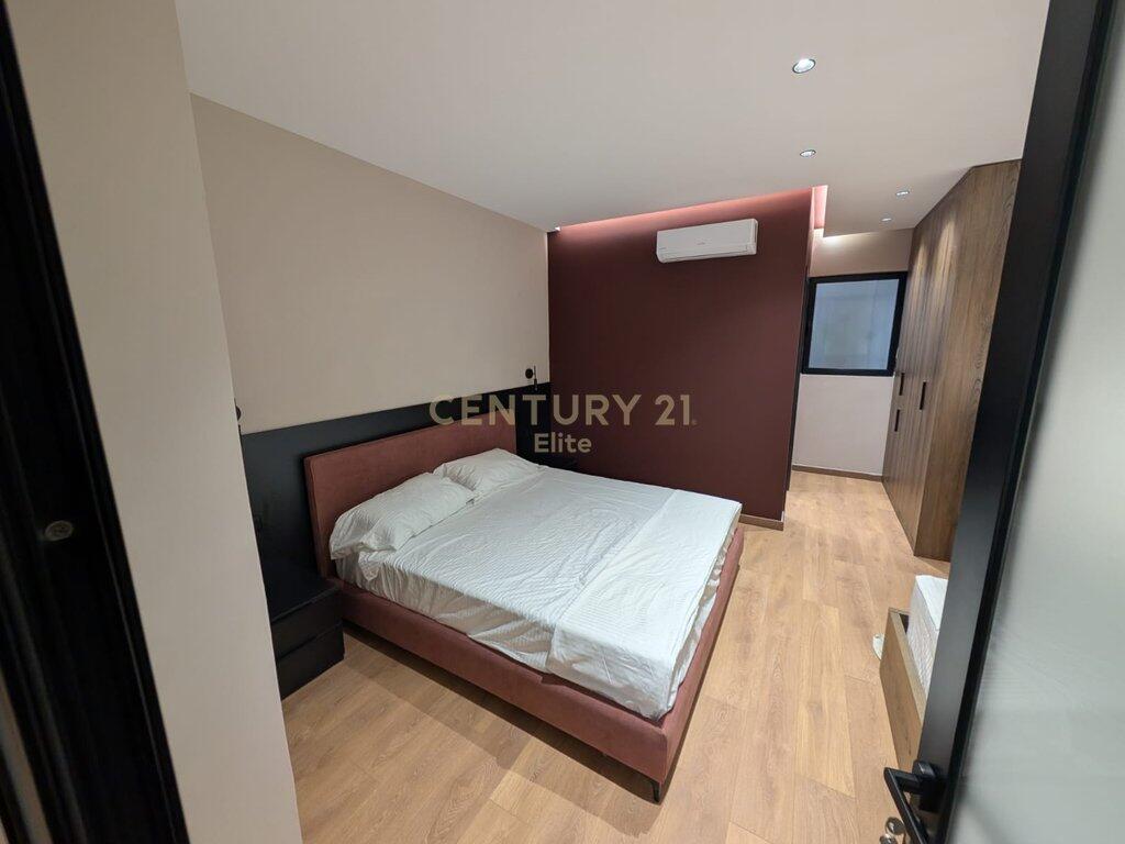 Apartment 1+1 for rent at Myslym Shyri.