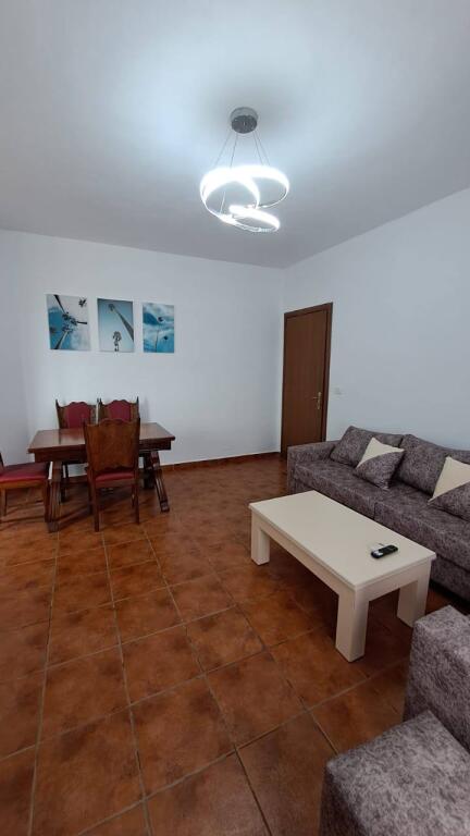 Qera Apartamenti ne Durres Plazh(1+1)