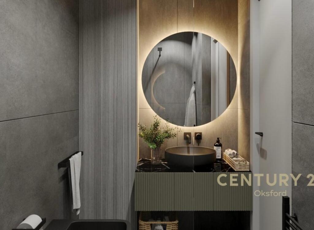 🌟 Luxurious apartment for rent with parking space in Lake View Residence, Tirana
