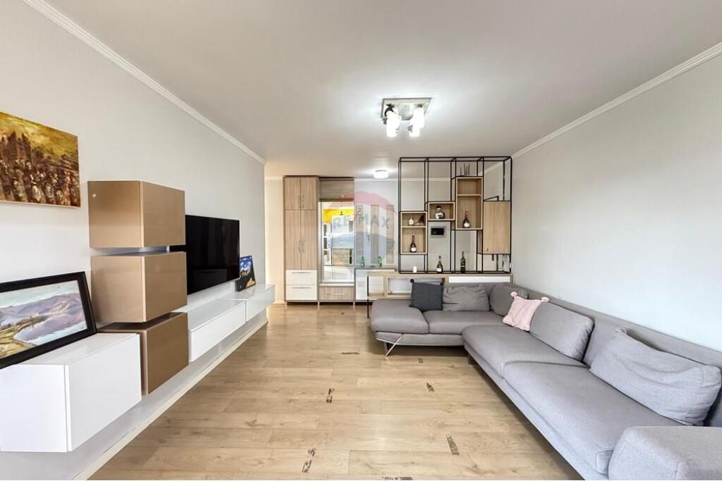 Apartment 2+1 for sale Ndre Mjeda Street 21 Dhjetori !