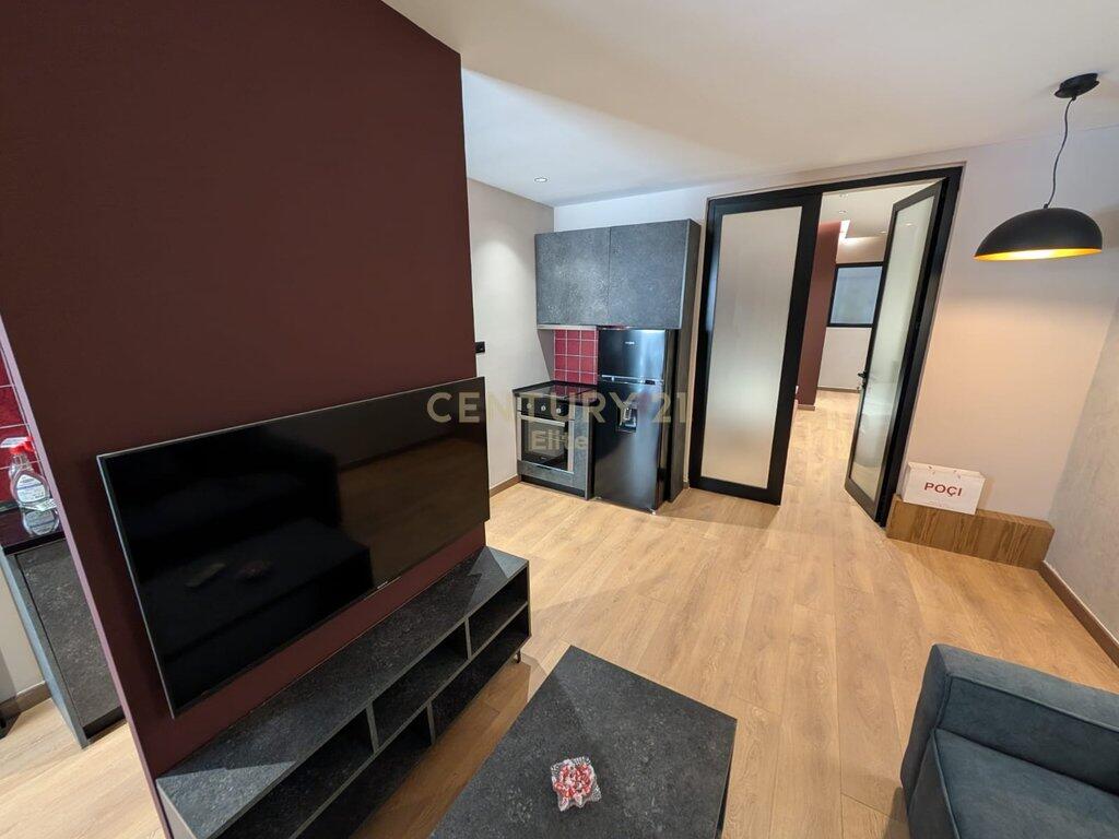 Apartment 1+1 for rent at Myslym Shyri.