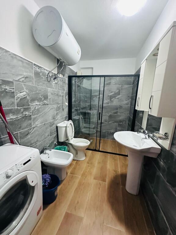 Apartment 2+1+balcony for rent ⛳️near 21 Dhjetori; Globe Center