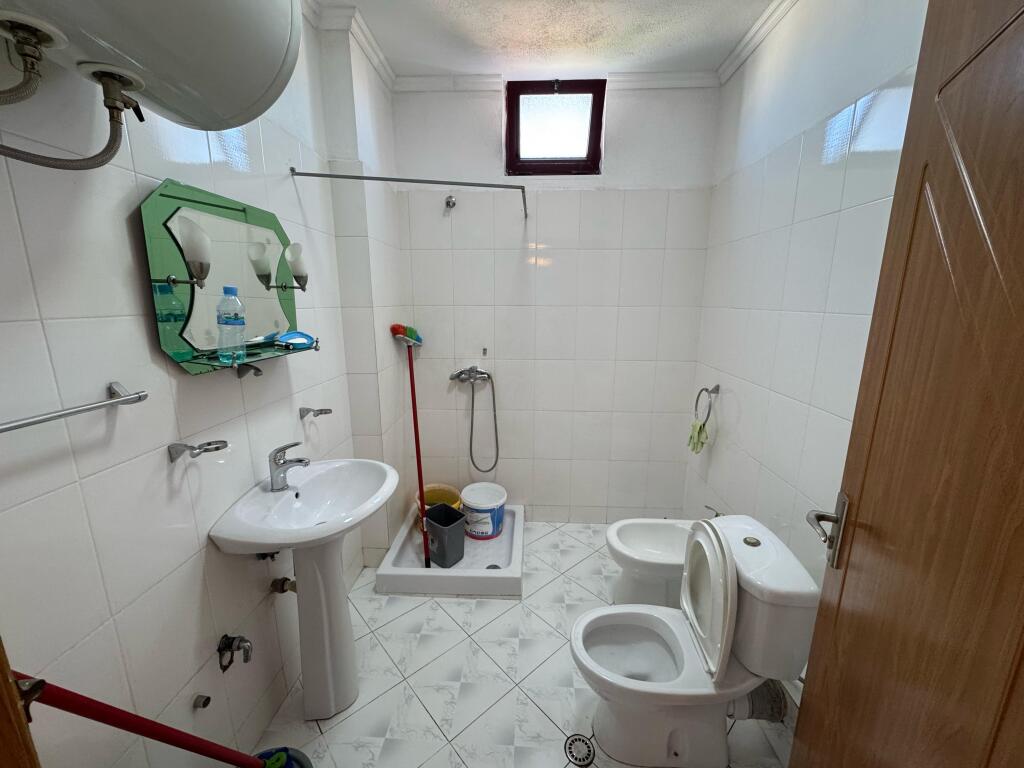 Fresk Shitet Apartament 2+1