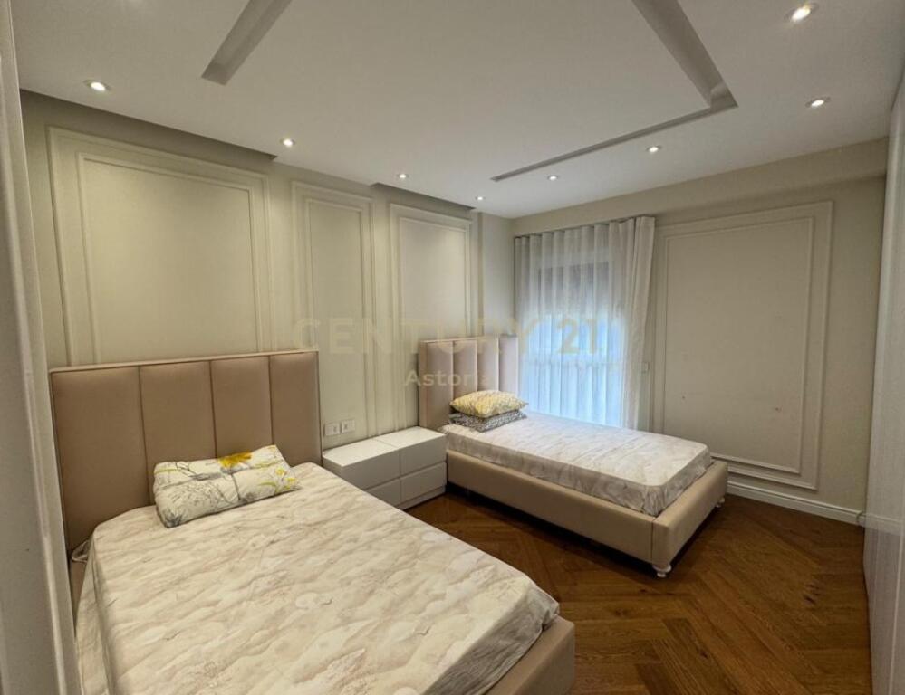 🌟 Appartamento di lusso in affitto a Olympic Residence, Tirana
