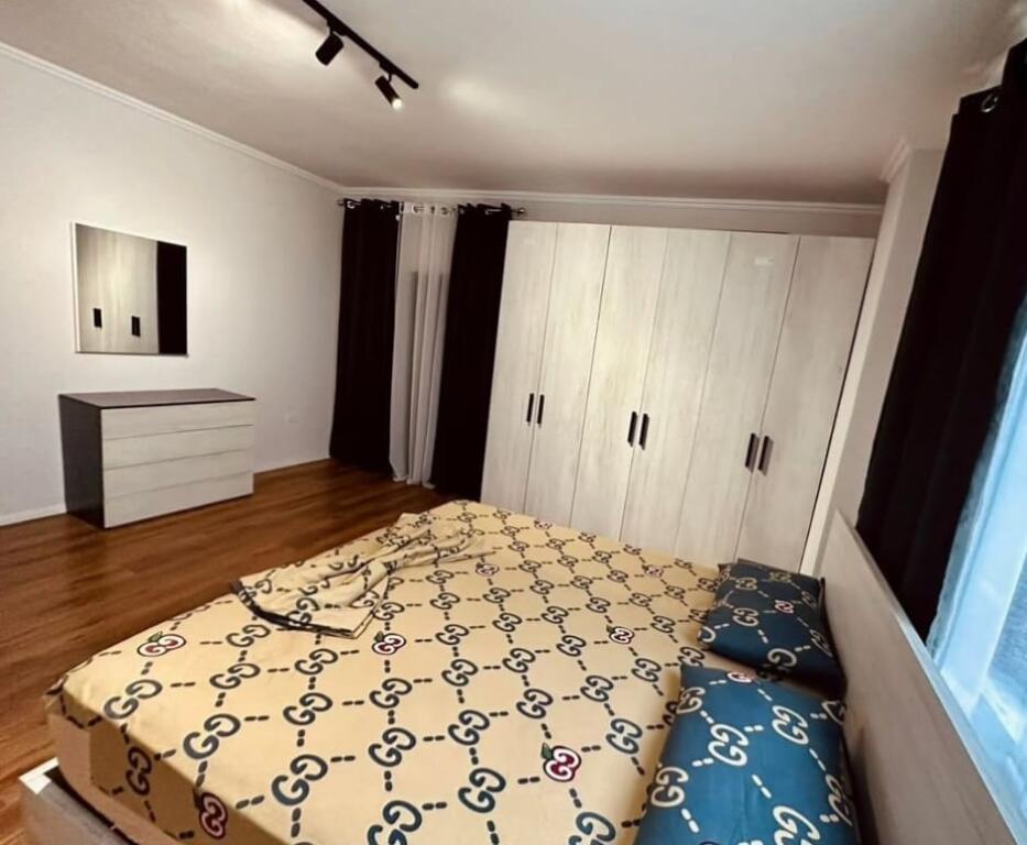Appartamento 2+1 in Vendita ○ Via Rreli, vicino al Giardino Botanico