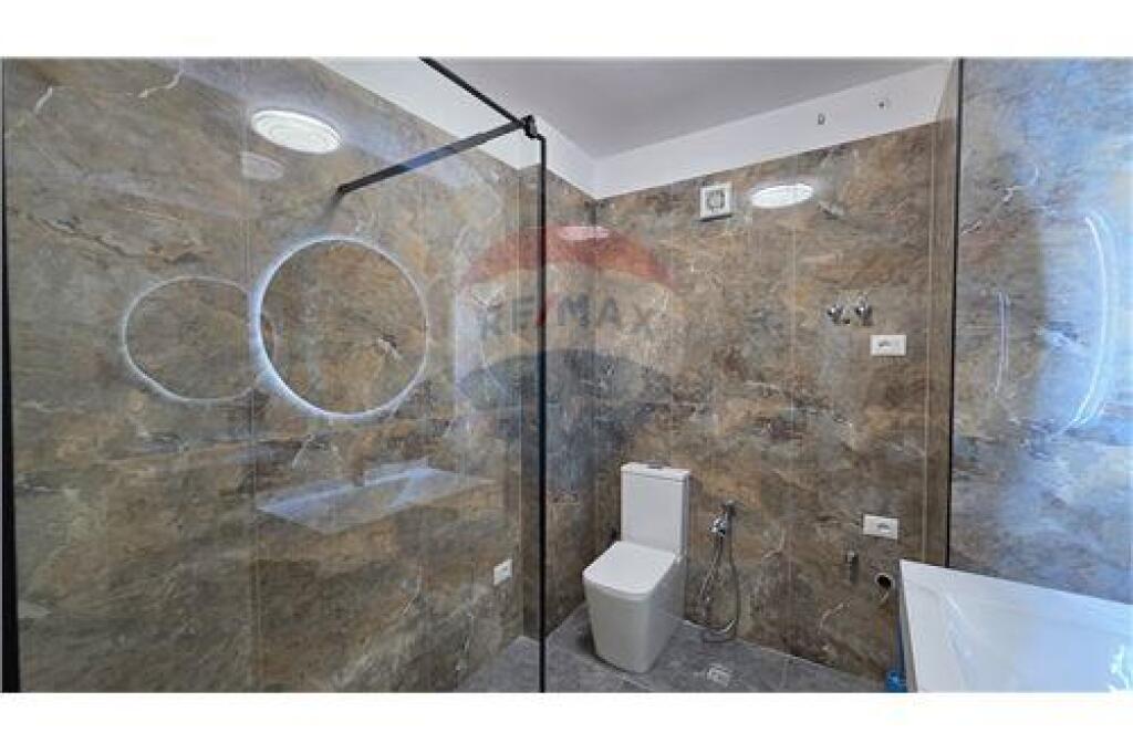 Shitet Apartament 2+1 – Rruga Elbasanit “Shtate Xhuxhat ”pranë Downtown