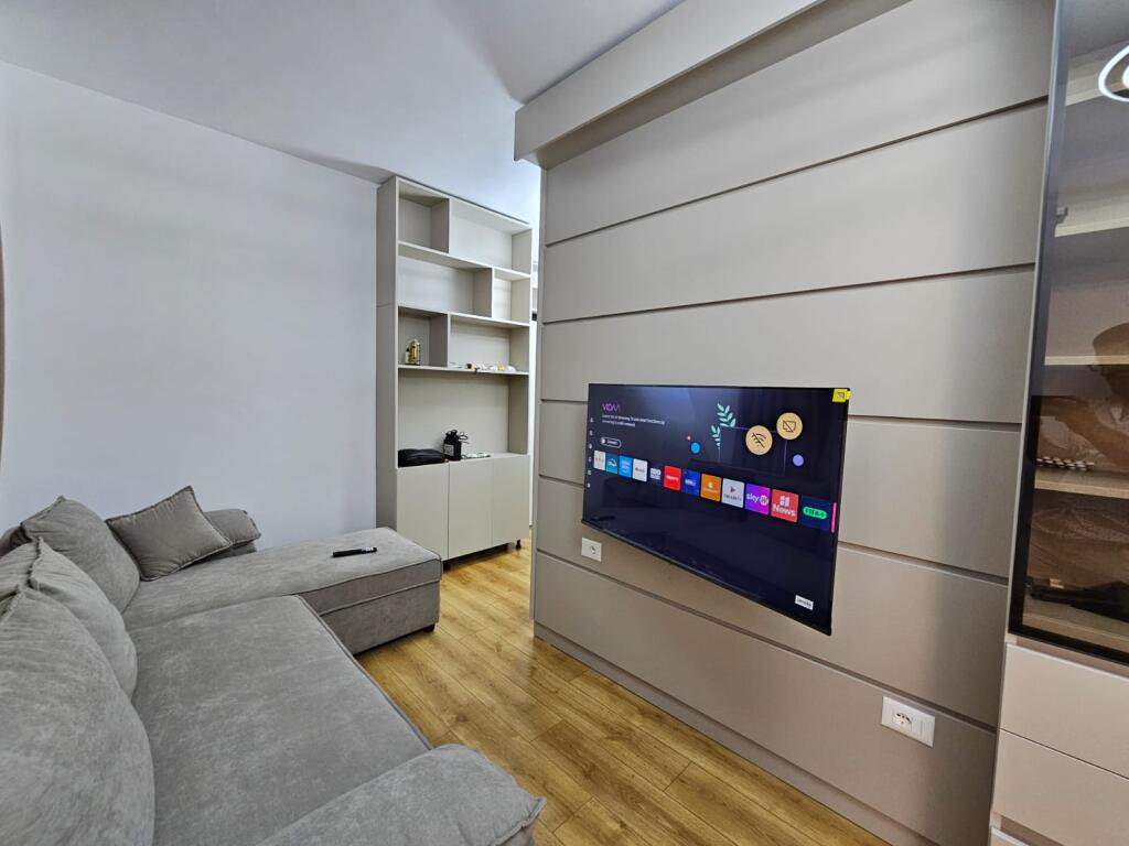 Jepet Me Qera Apartament 1+1+1 Ballkon