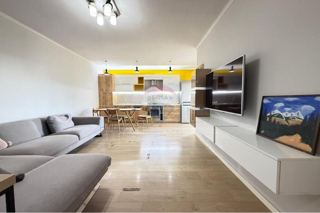 Apartment 2+1 for sale Ndre Mjeda Street 21 Dhjetori !