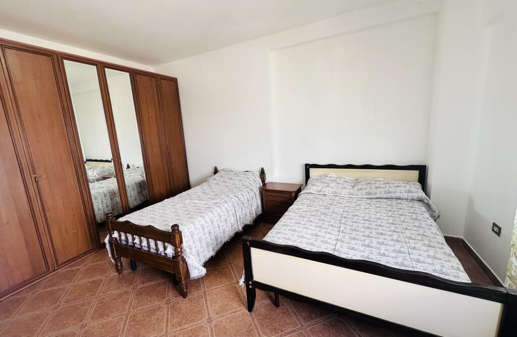 Jepet Me Qera Apartament 2+1+1 Ballkon