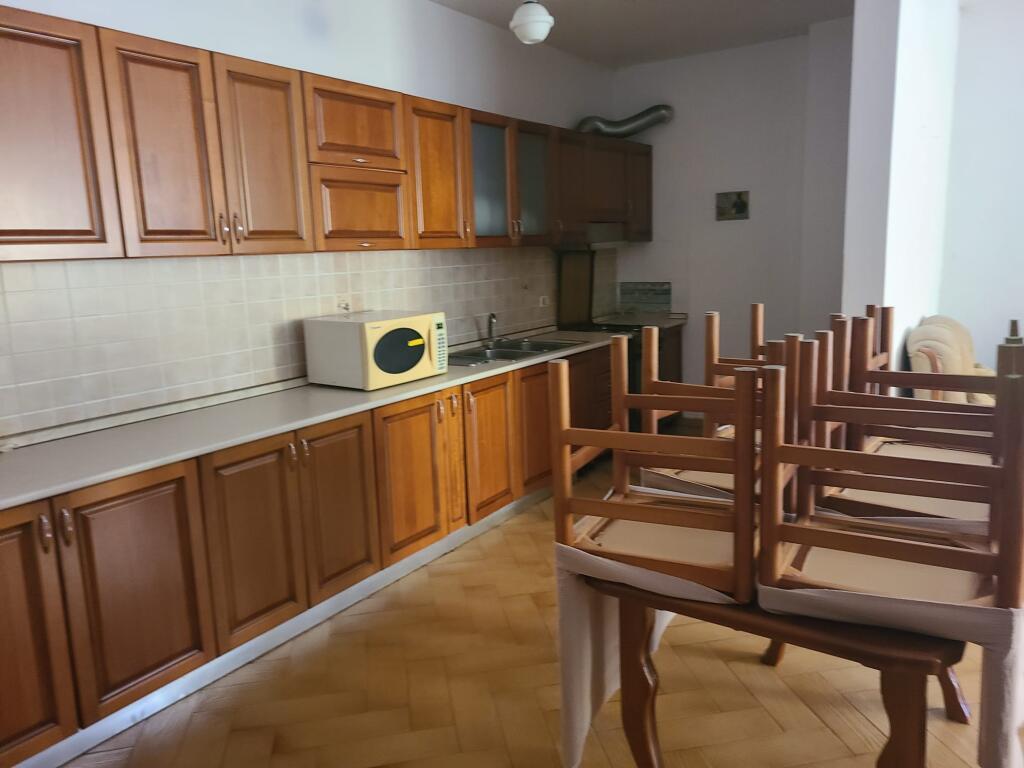 Affittasi appartamento 2+1 al Mercato Elettrico