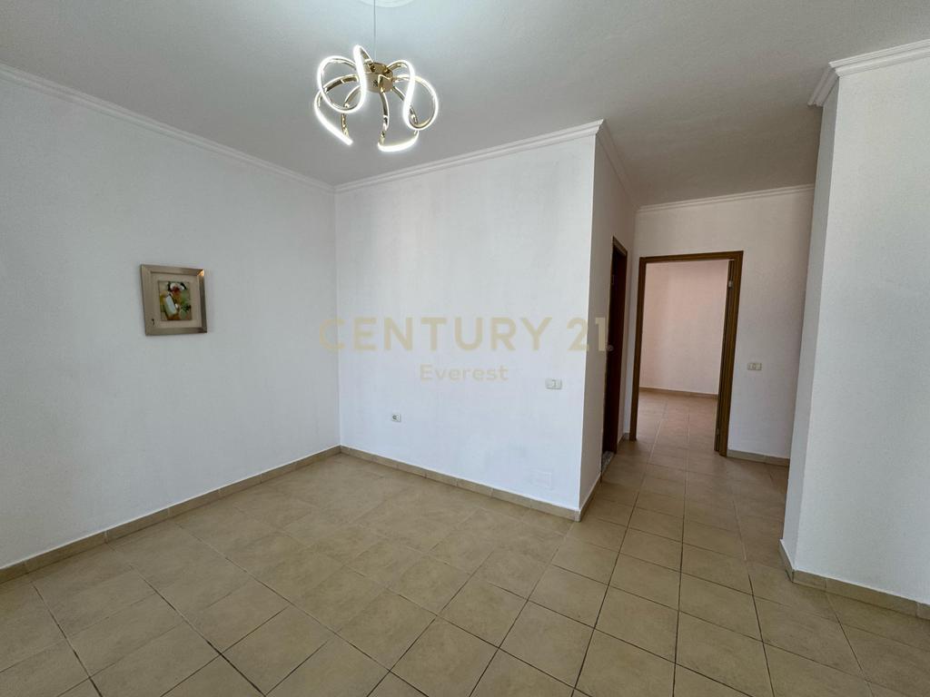 🏠 Apartment 2+1 for Sale – Fresku, Tirana