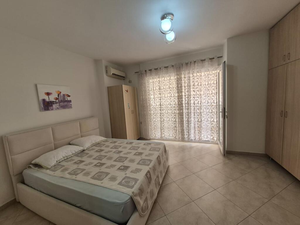 Affittasi appartamento 1+1 vicino al Centro in Via "Siri Kodra".