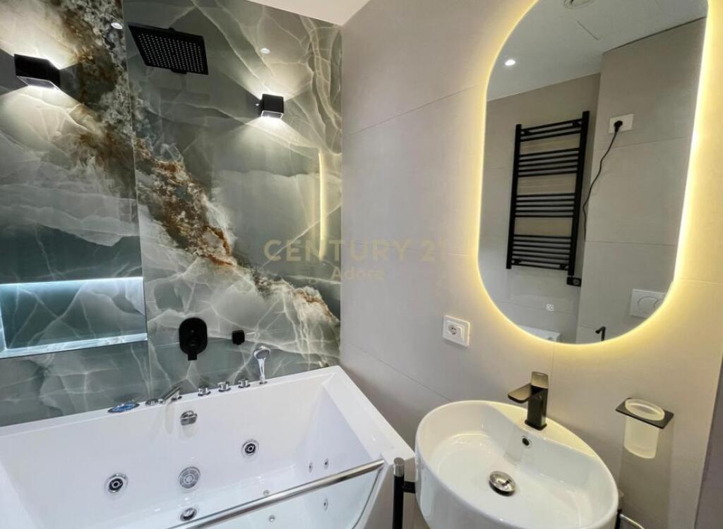 🌟 Appartamento di lusso in affitto a Lake View Residence, Tirana