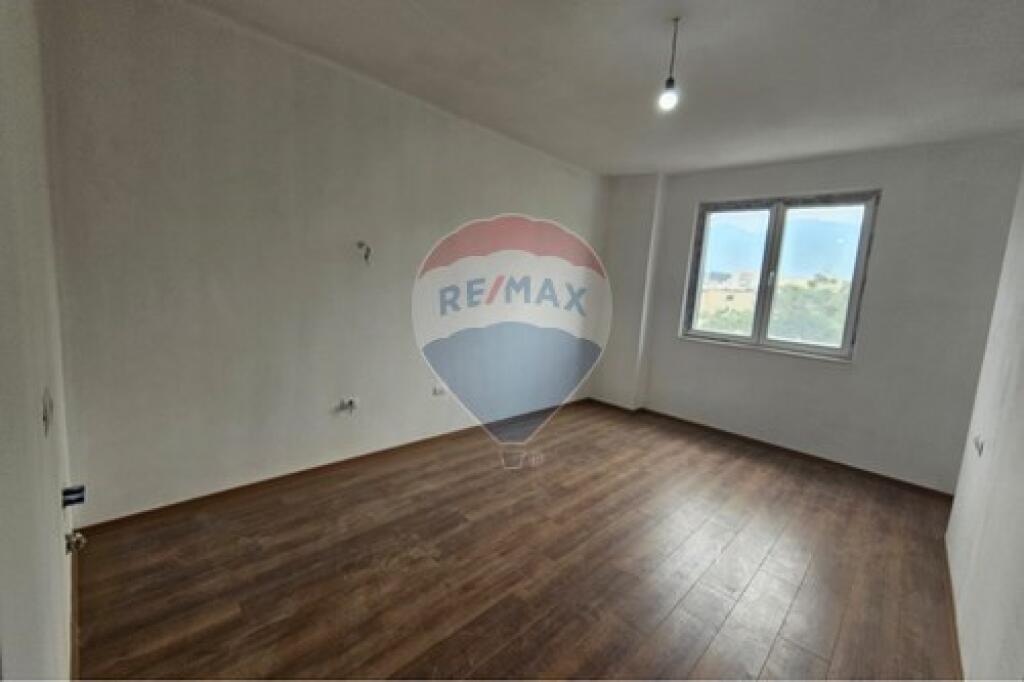 Shitet apartament 1+1  mbrapa Higjenës, tek shkolla Osman Myderizi