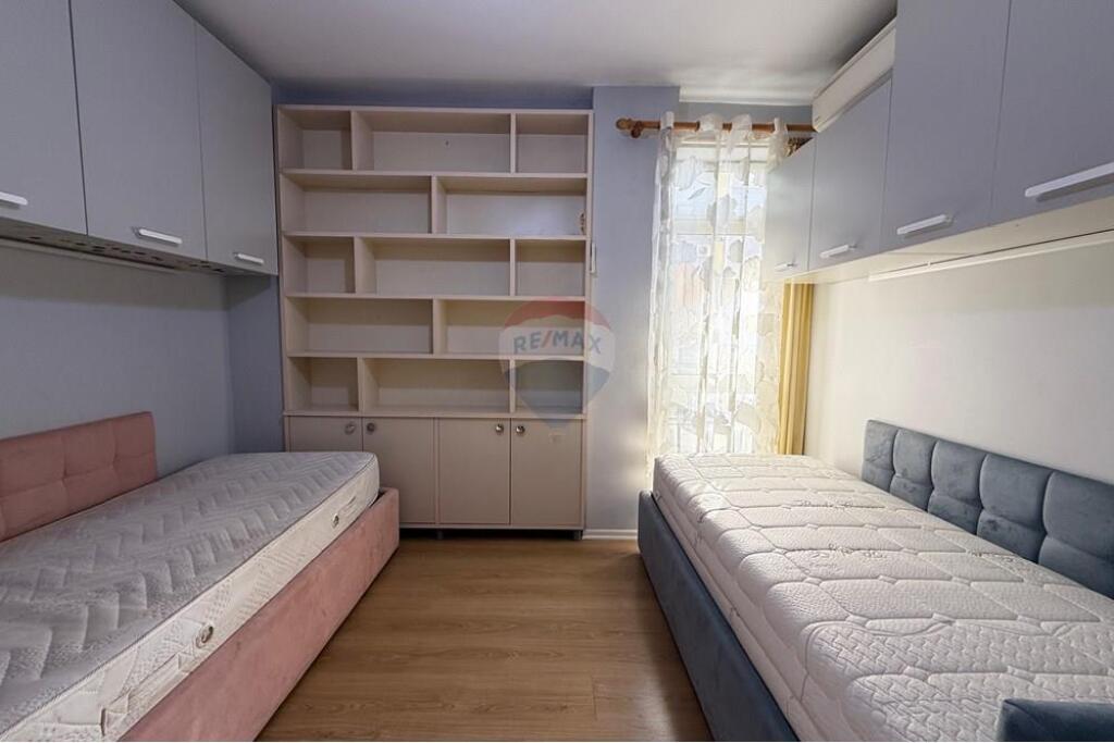Apartment 2+1 for sale Ndre Mjeda Street 21 Dhjetori !