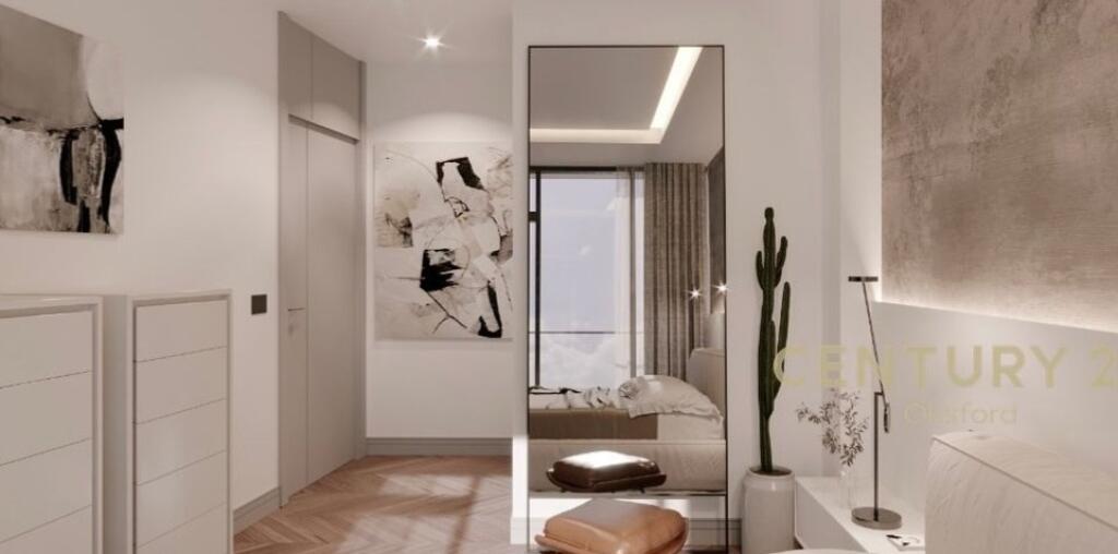 🌟 Luxurious apartment for rent with parking space in Lake View Residence, Tirana