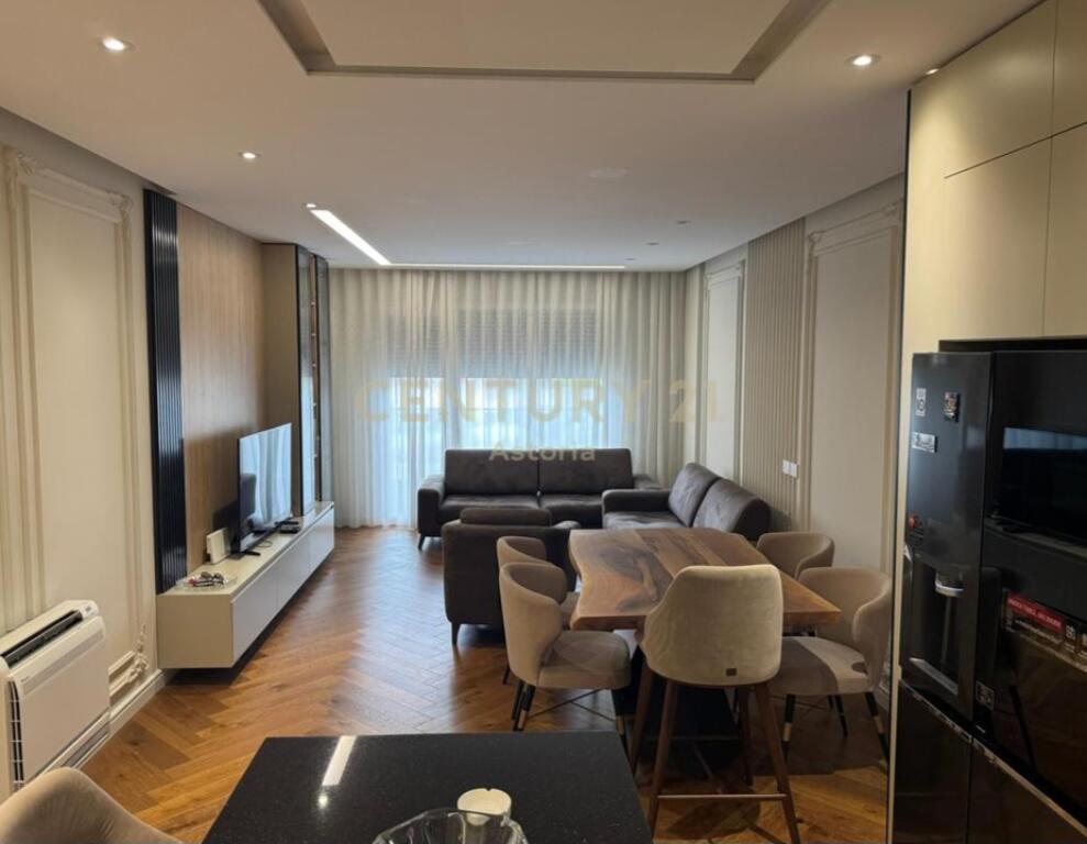 🌟 Appartamento di lusso in affitto a Olympic Residence, Tirana