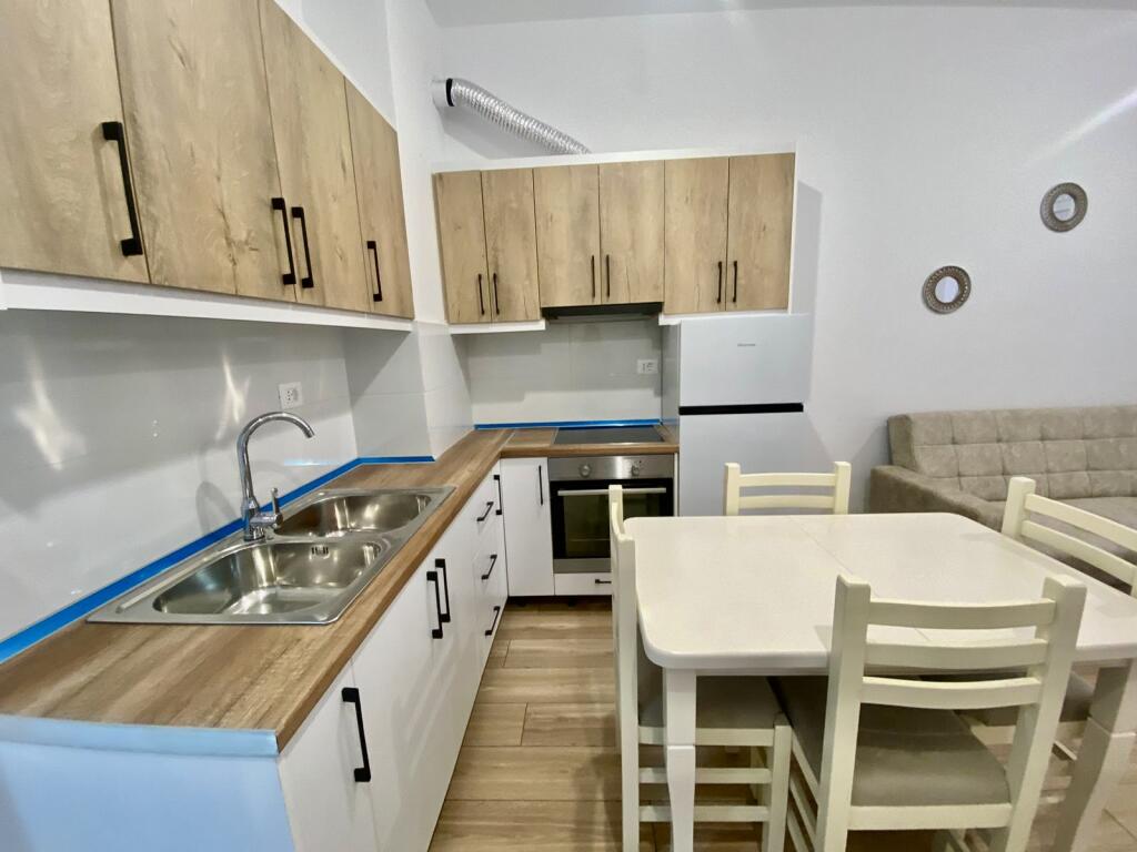 Affittasi 1+1+balcone a Mangalem 21, Ali Dem