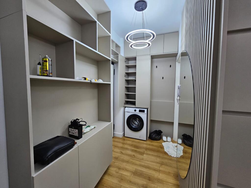 Jepet Me Qera Apartament 1+1+1 Ballkon