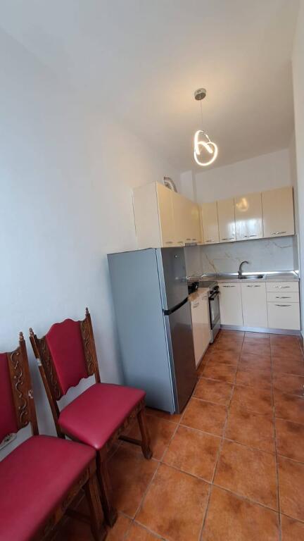 Qera Apartamenti ne Durres Plazh(1+1)