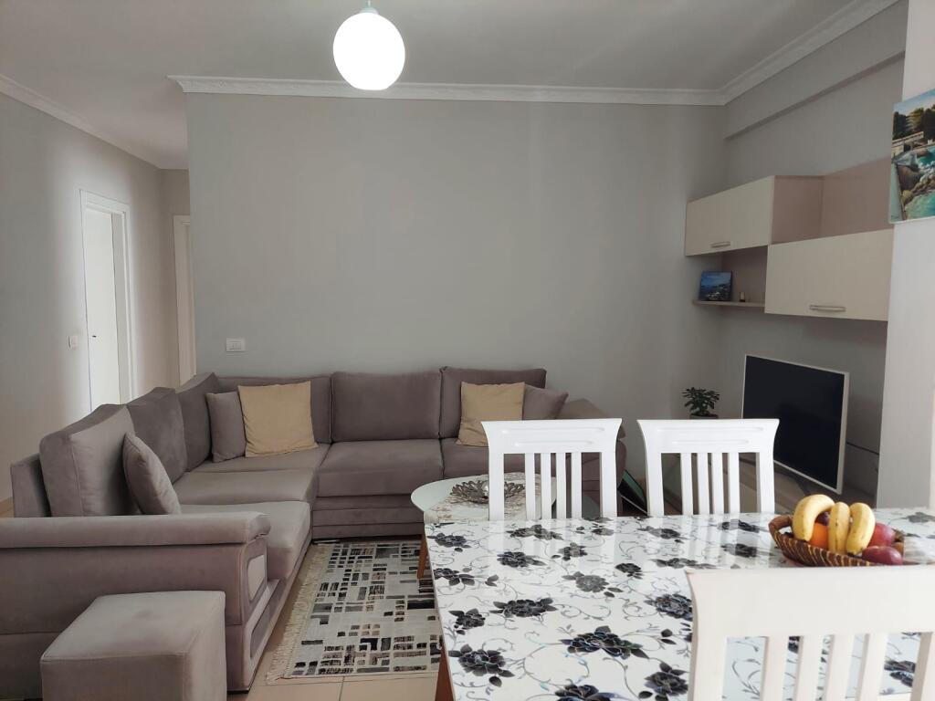 Appartamento 2+2 arredato con superficie di 90m2